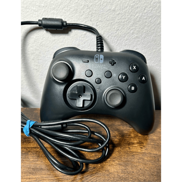 Nintendo Switch HORI Horipad Wired Controller BLACK NSW-001U - Picture 3 of 6